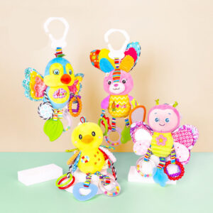 Baby rattle pendant featuring cartoon animals
